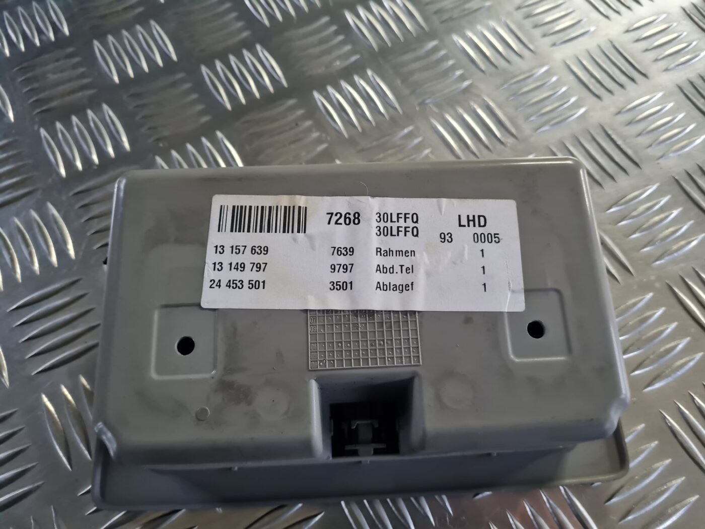 Briļļu uzglabāšanas nodalījums priekš OPEL VECTRA C 2008