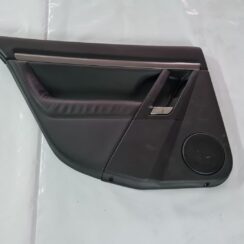 Aizmugurējo kreiso durvju apdare priekš OPEL VECTRA C 2008