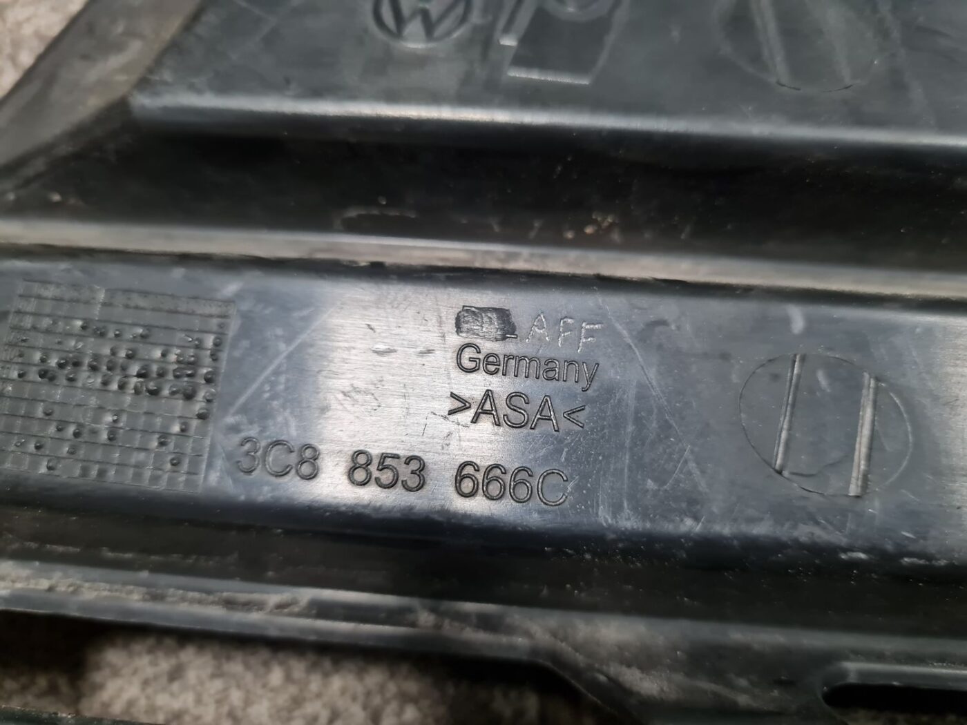 Miglas luktura reste, pa labi priekš VW PASSAT CC 2009 3 Miglas luktura reste, pa labi priekš VW PASSAT CC 2009