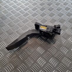 Gāzes pedālis priekš OPEL VECTRA C 2002