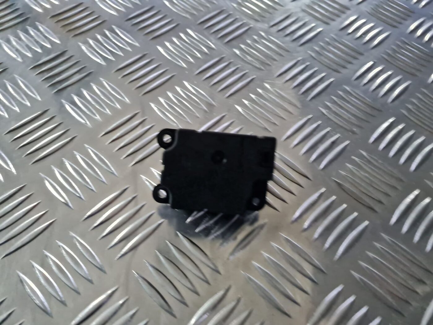 Apsildes sistēmas aktuators priekš OPEL VECTRA C 2002