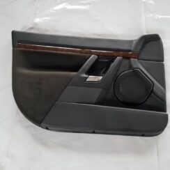 Priekšējo kreiso durvju apdare priekš OPEL VECTRA C 2002