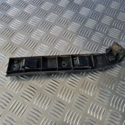 Priekšēja bufera kronšteins priekš VW GOLF IV 1999