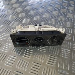 Klimata kontroles bloks priekš VW GOLF IV 1999