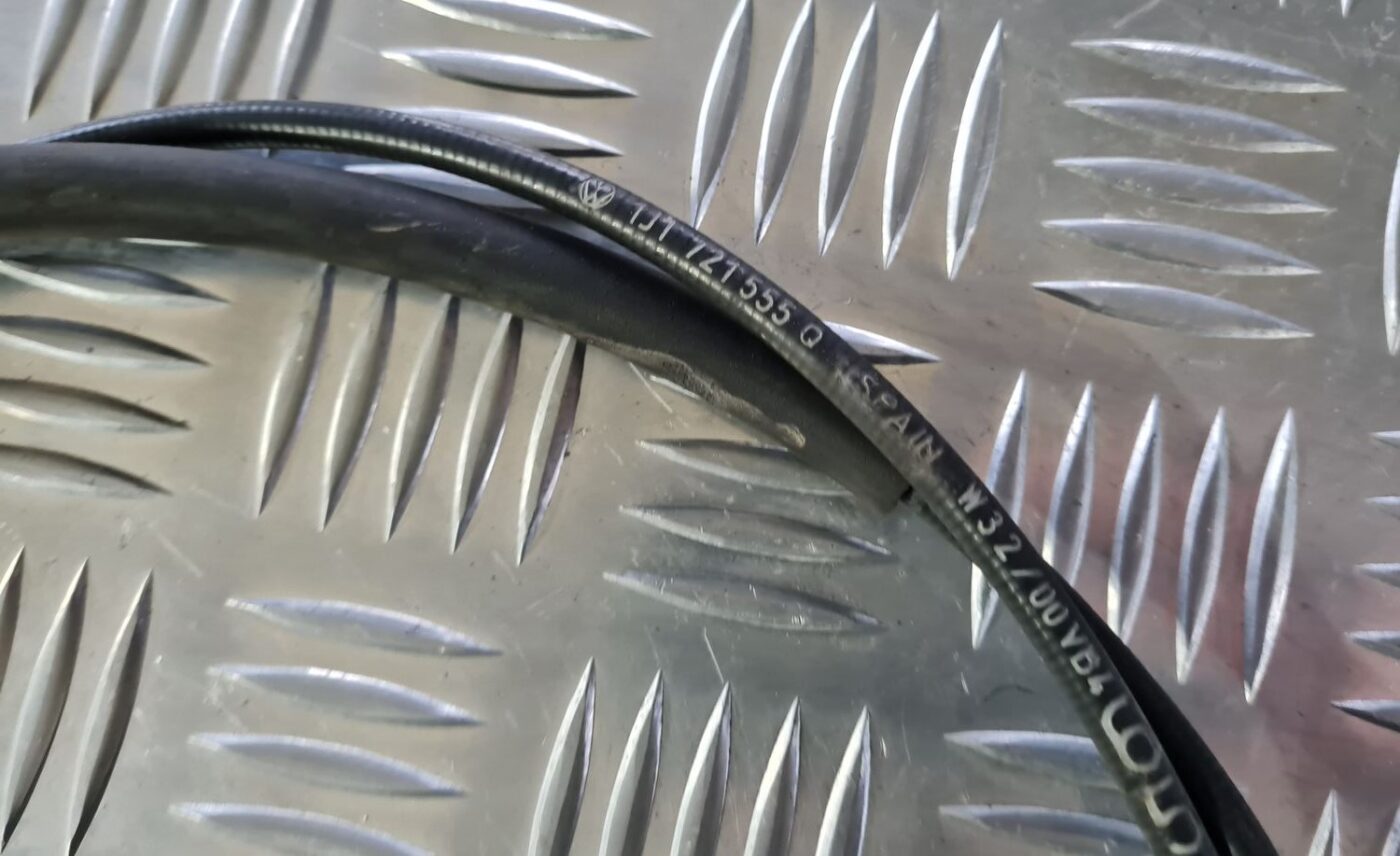 Akseleratora (gāzes) trose priekš VW GOLF IV 1999