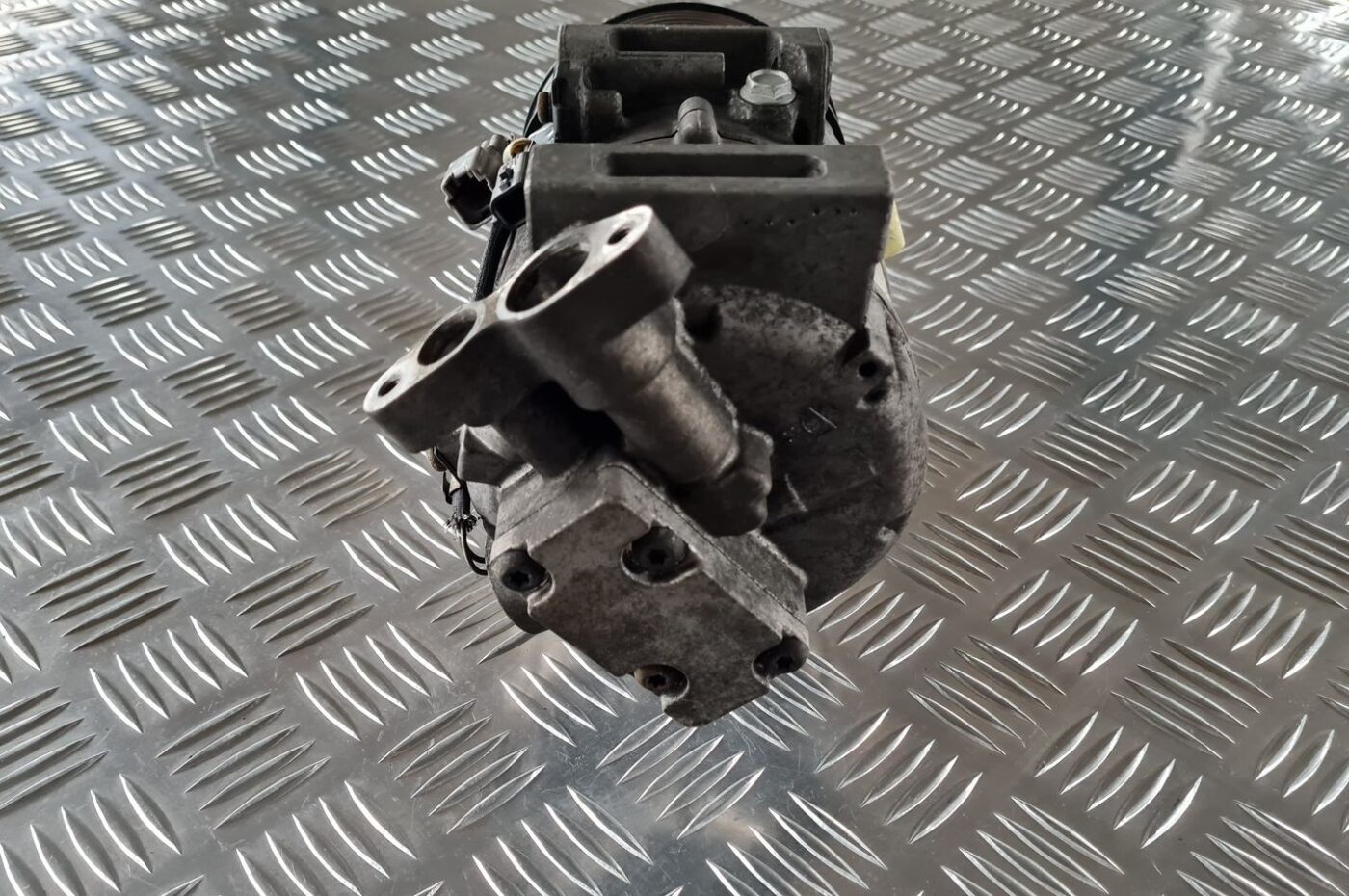 Gaisa kondicioniera kompresors priekš RENAULT LAGUNA 2008 3 Gaisa kondicioniera kompresors priekš RENAULT LAGUNA 2008