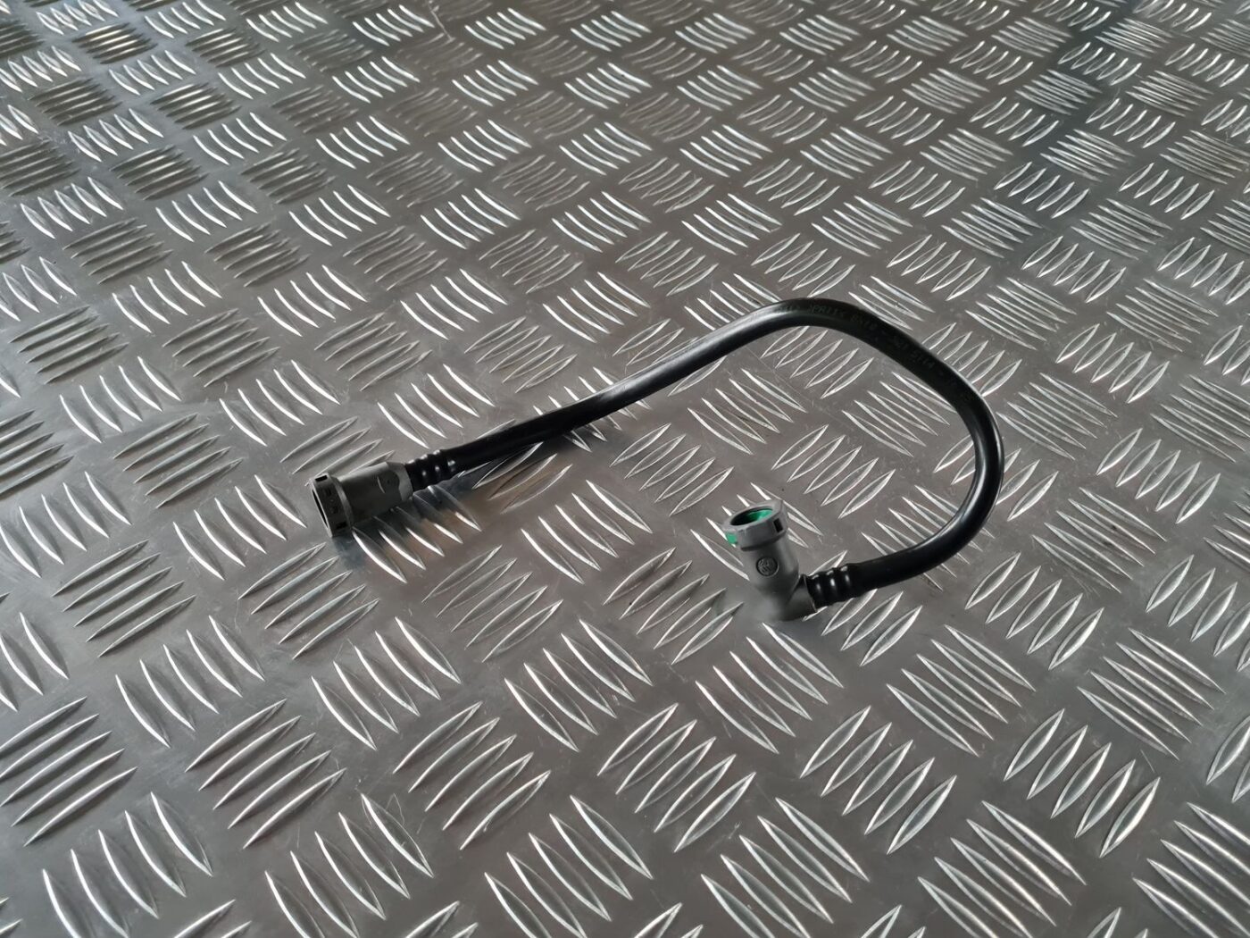 Degvielas caurule priekš RENAULT LAGUNA 2008 2 Degvielas caurule priekš RENAULT LAGUNA 2008