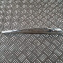 Priekšējā režģa hromēta uzlika priekš RENAULT LAGUNA 2008