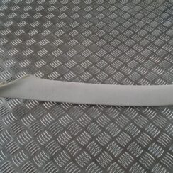 Priekšējas salona statnes apdare priekš RENAULT LAGUNA 2008