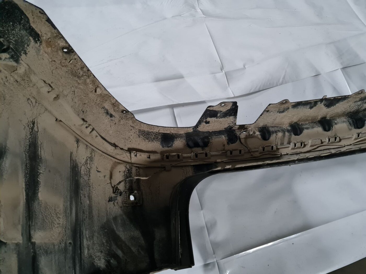 Aizmugures buferis priekš RENAULT LAGUNA 2008 5 Aizmugures buferis priekš RENAULT LAGUNA 2008