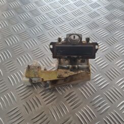 Bagažnieka vāka rokturis priekš SKODA OCTAVIA 2002