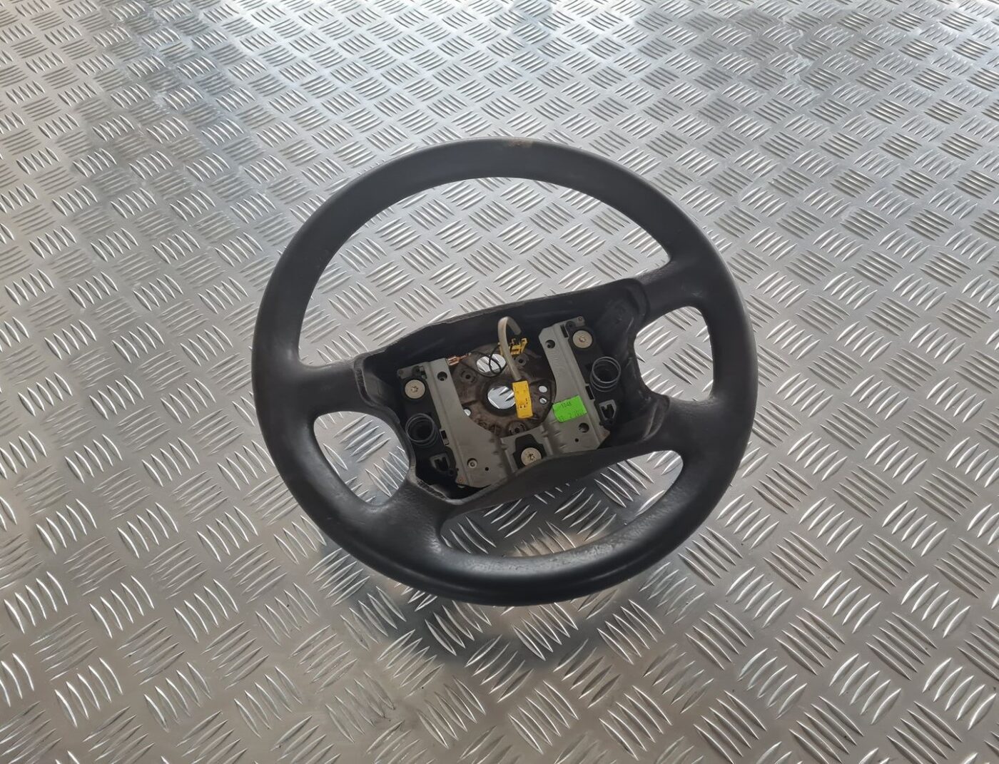 Stūre priekš SKODA OCTAVIA 2002 1 Stūre priekš SKODA OCTAVIA 2002