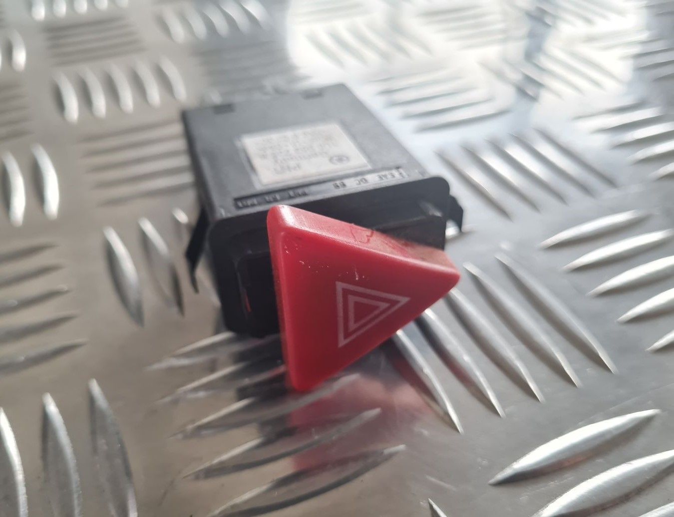 Trauksmes poga priekš SKODA OCTAVIA 2002