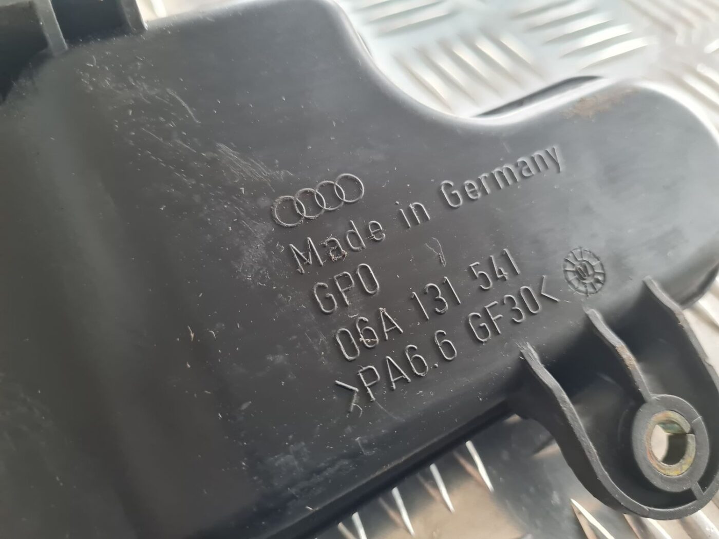 Vakuuma gaisa tilpne priekš SKODA OCTAVIA 2002