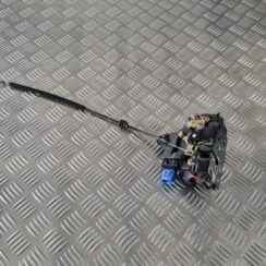 Priekšējo labo durvju slēdzene priekš ŠKODA FABIA 2003