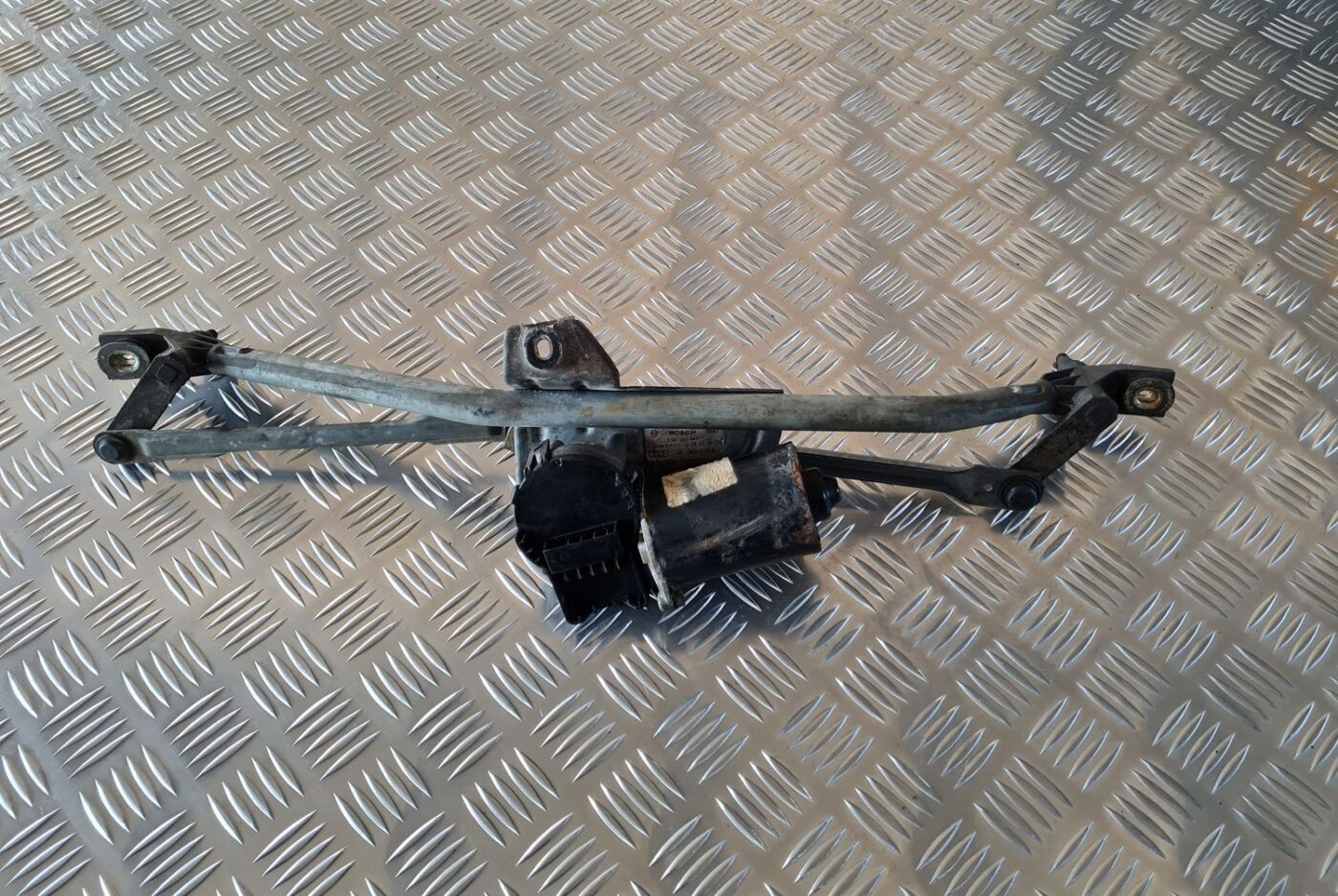 Vējstikla tīrīšanas mehānisms priekš AUDI A6 1998