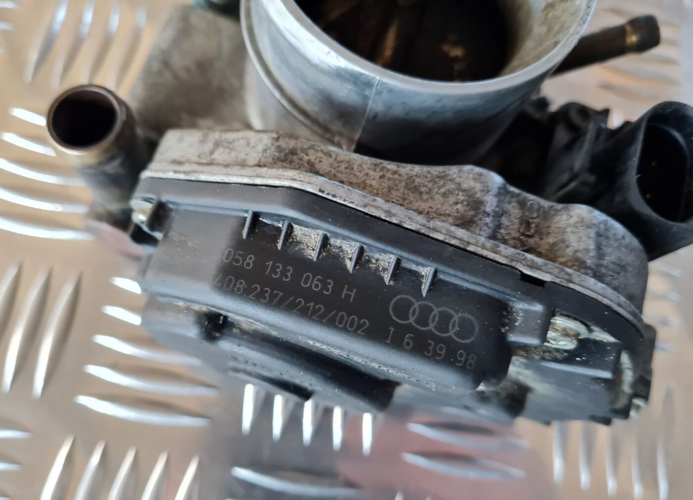 Droseļvārsts priekš AUDI A6 1998 2 Droseļvārsts priekš AUDI A6 1998