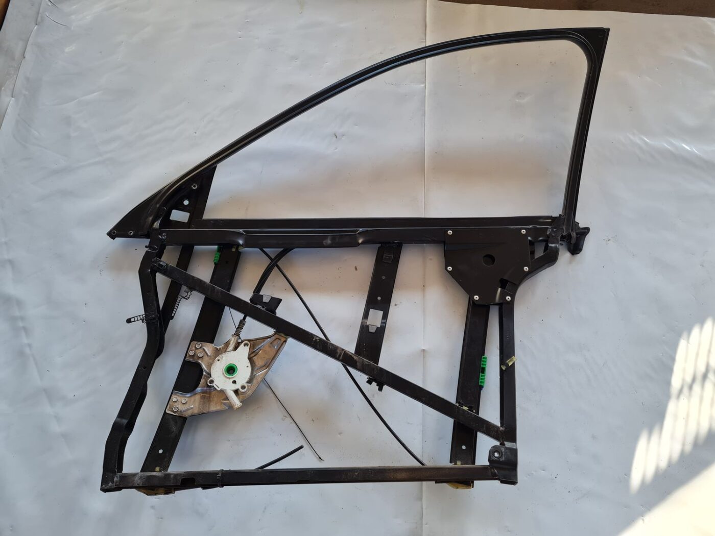 Durvju rāmis priekš AUDI A6 1998 6 Durvju rāmis priekš AUDI A6 1998