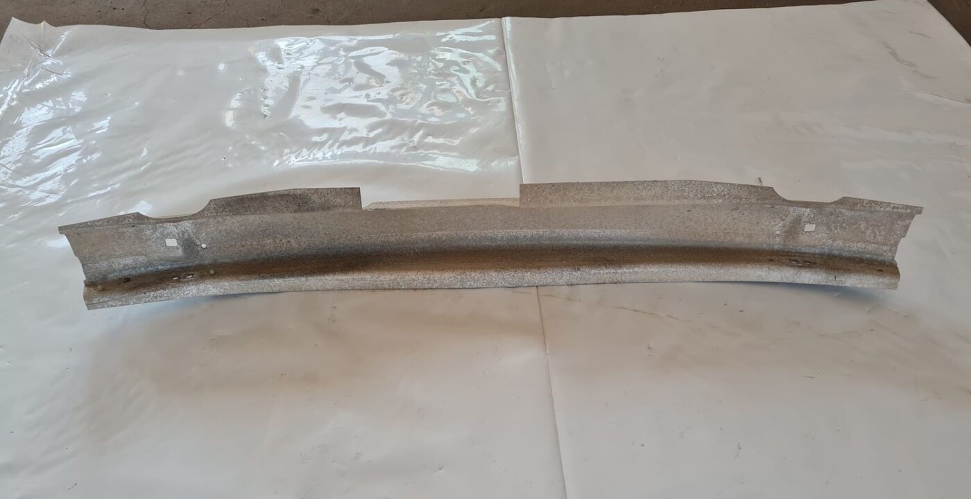 Aizmugurējā bufera pastiprinātājs priekš AUDI A6 1998 3 Aizmugurējā bufera pastiprinātājs priekš AUDI A6 1998