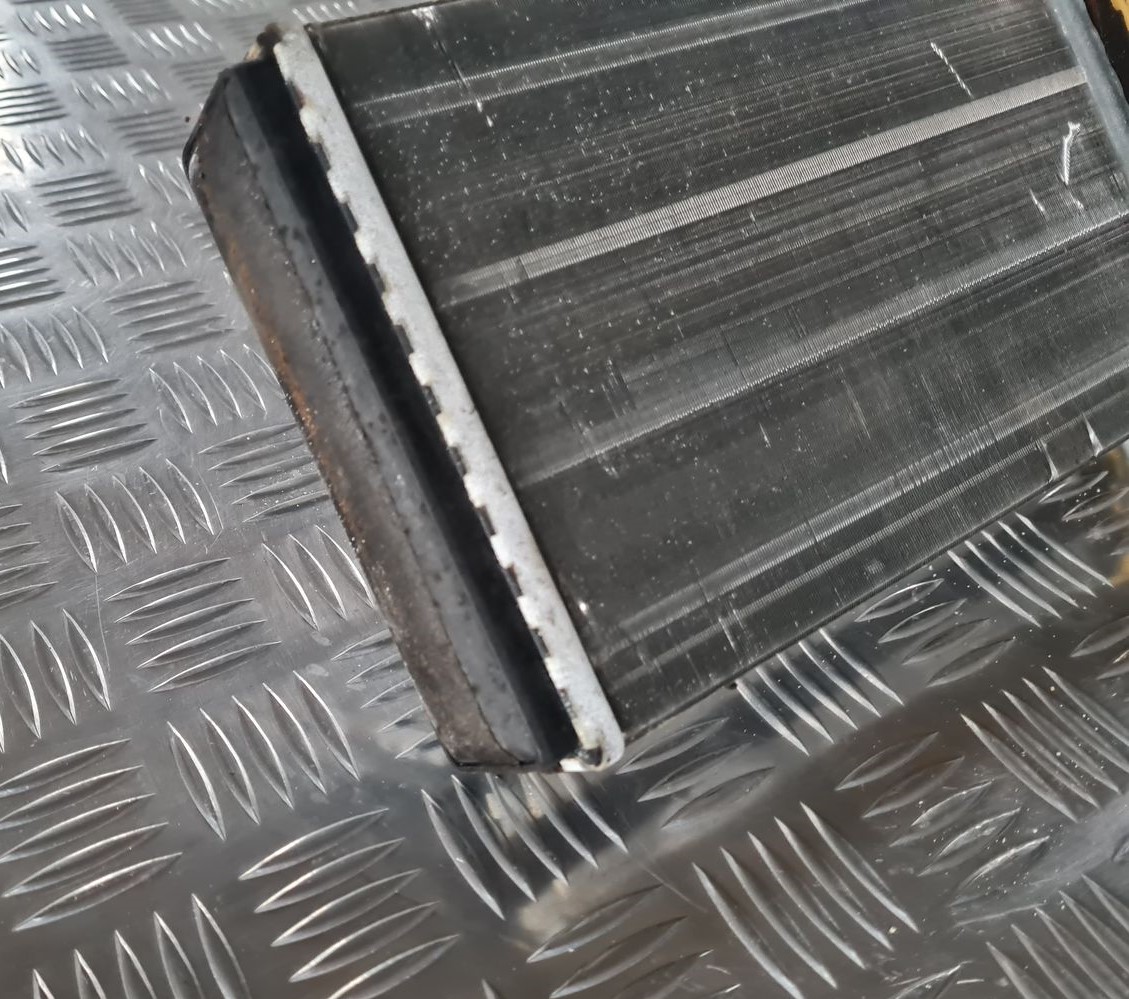 Apsildes sistēmas radiators priekš AUDI 80 1991
