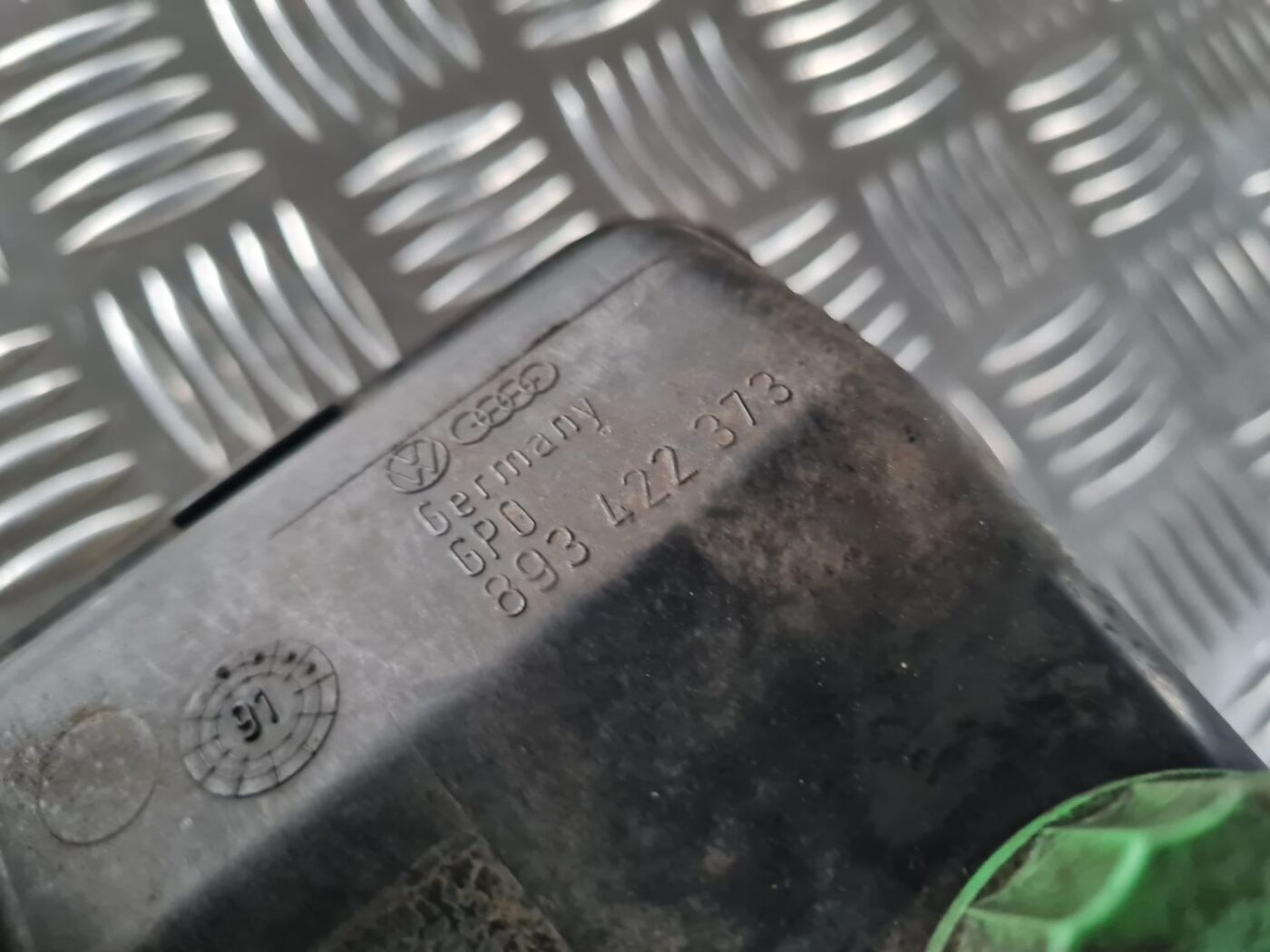 Stūres pastiprinātāja tvertne priekš AUDI 80 1991