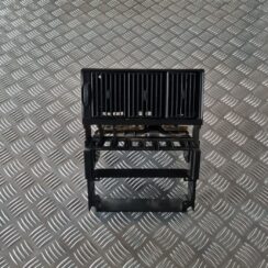 Mērinstrumentu paneļa gaisa vads, centrā priekš AUDI 80 1991