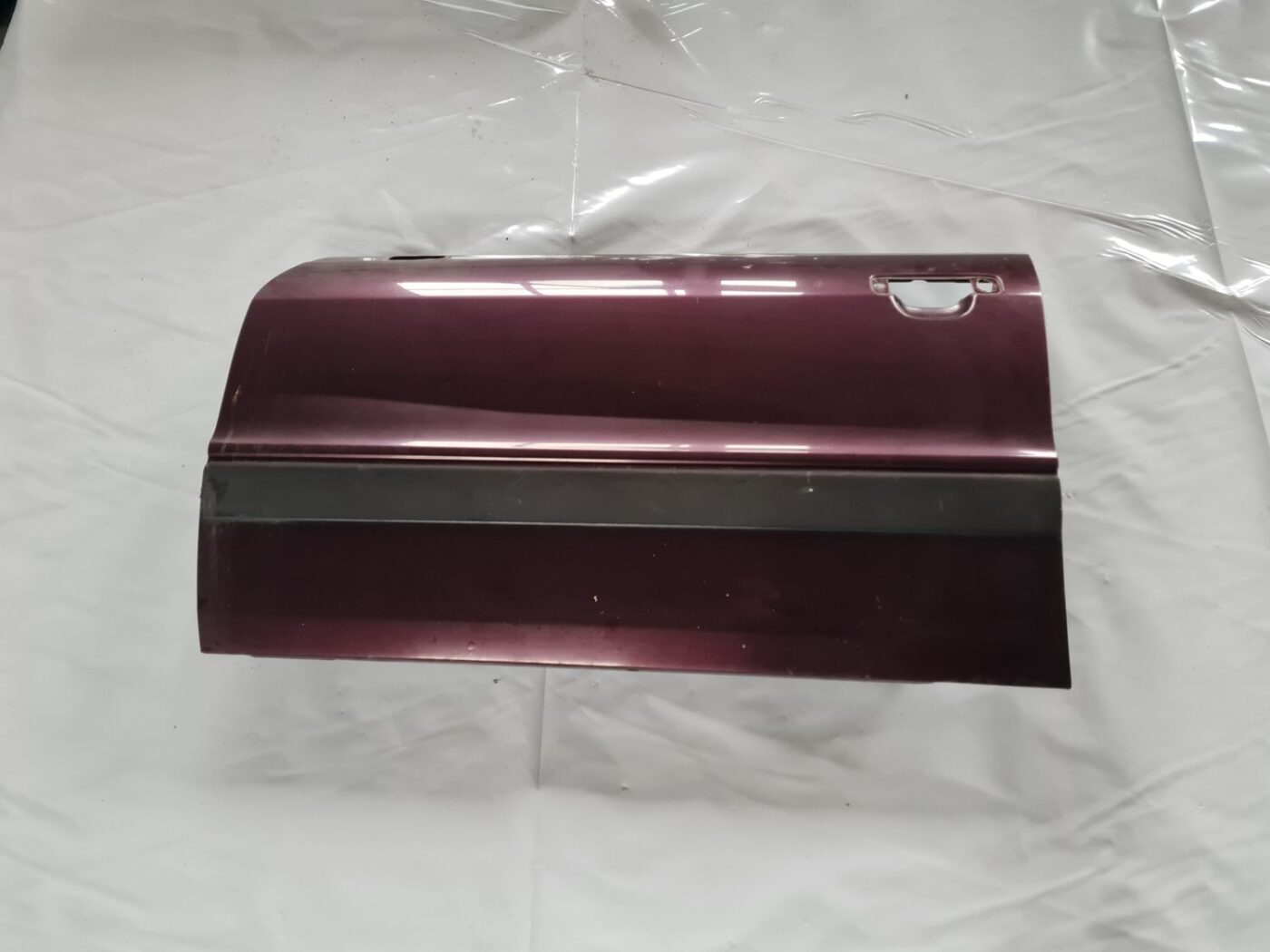 Priekšējās kreisās durvis priekš AUDI 80 1991 1 Priekšējās kreisās durvis priekš AUDI 80 1991