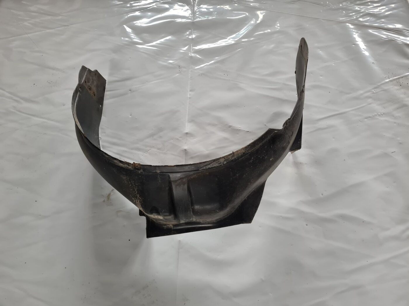 Priekšējais kreisais paspārns priekš AUDI 80 1991