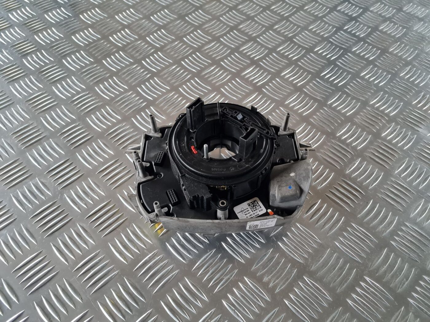 Drošības spilvena slīdgredzens priekš BMW 6 E63 645 2004 1 Drošības spilvena slīdgredzens priekš BMW 6 E63 645 2004