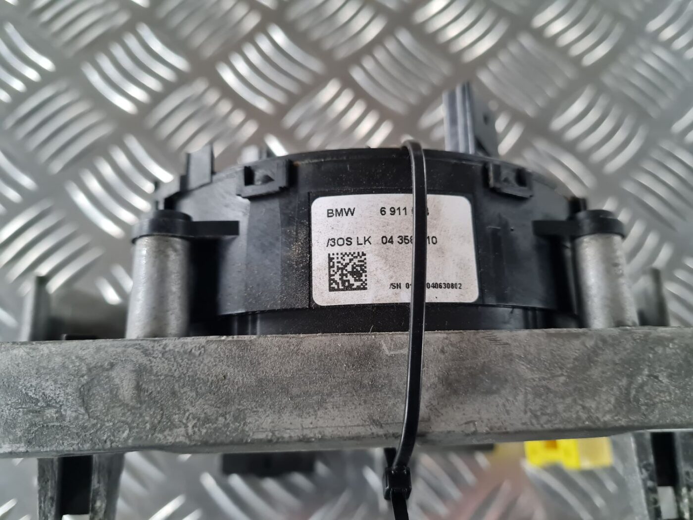 Drošības spilvena slīdgredzens priekš BMW 6 E63 645 2004 4 Drošības spilvena slīdgredzens priekš BMW 6 E63 645 2004