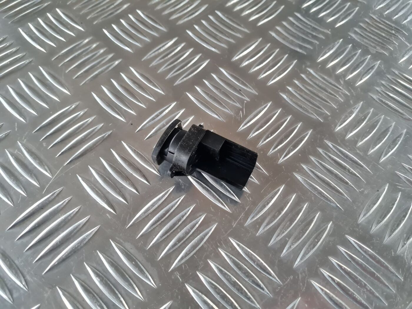 FDC režīma ieslēgšanas poga priekš BMW 6 E63 645 2004 2 FDC režīma ieslēgšanas poga priekš BMW 6 E63 645 2004