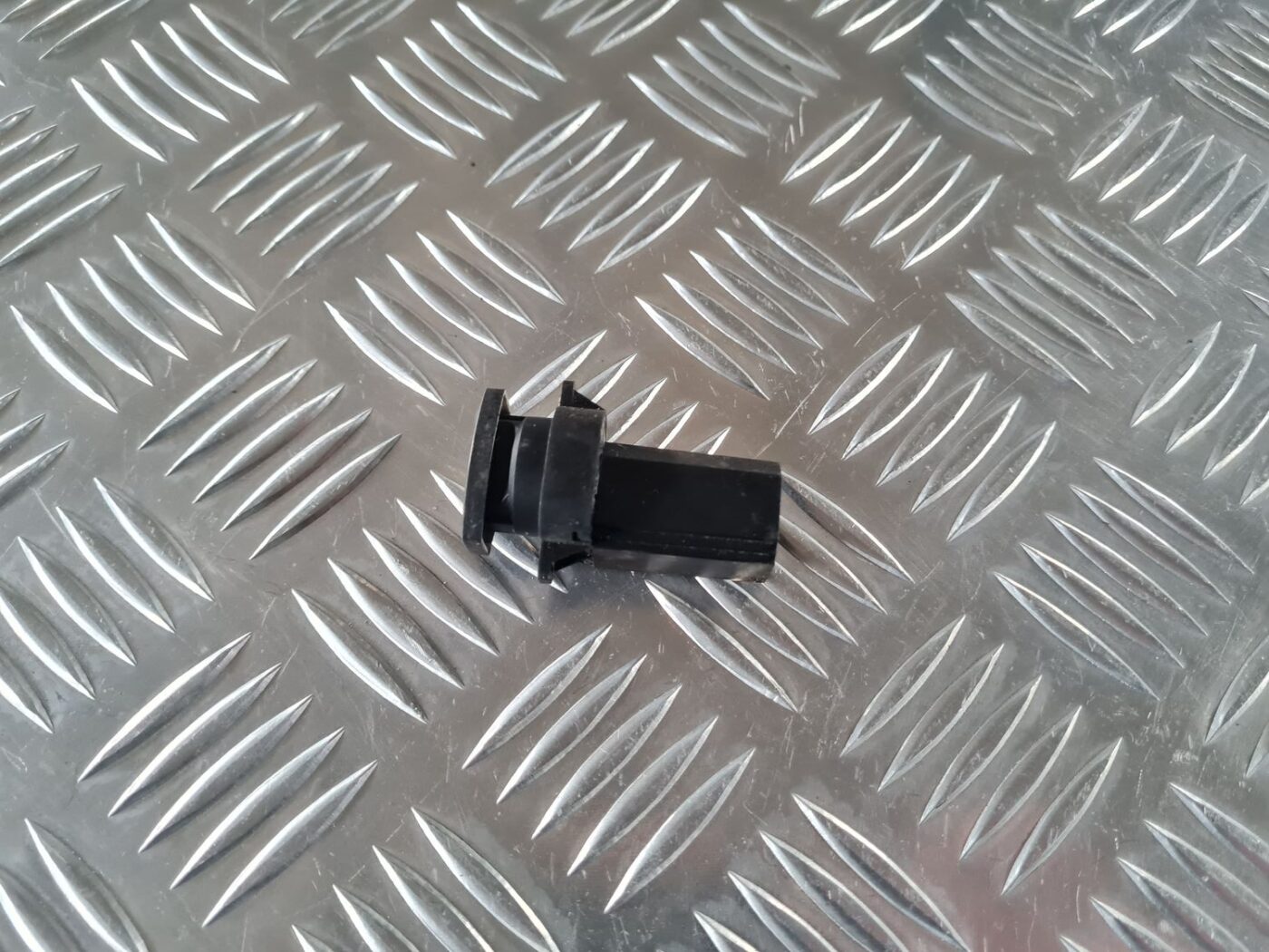 FDC režīma ieslēgšanas poga priekš BMW 6 E63 645 2004 4 FDC režīma ieslēgšanas poga priekš BMW 6 E63 645 2004