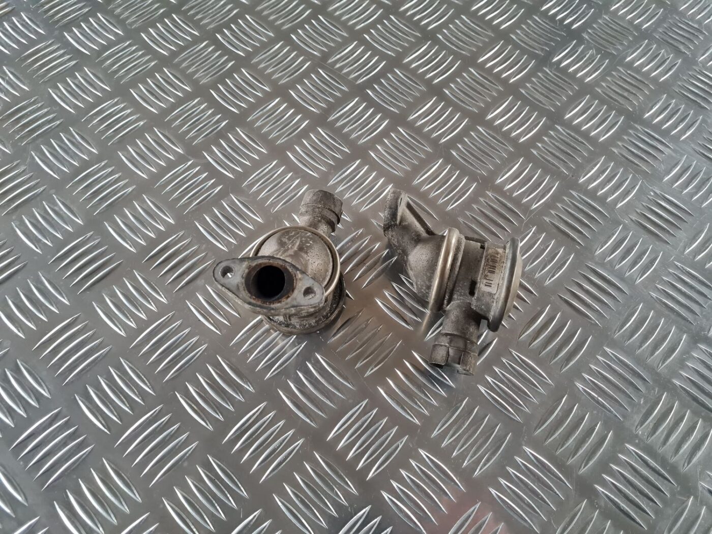 EGR vārsts priekš BMW 6 E63 645 2004