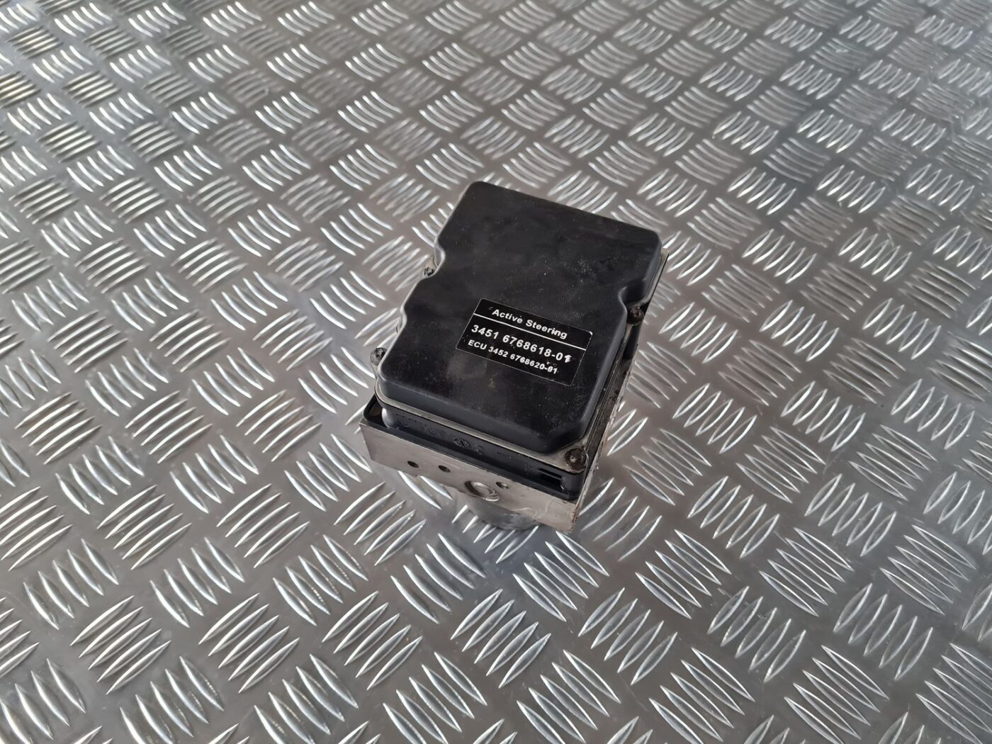 ABS bloks priekš BMW 6 E63 645 2004