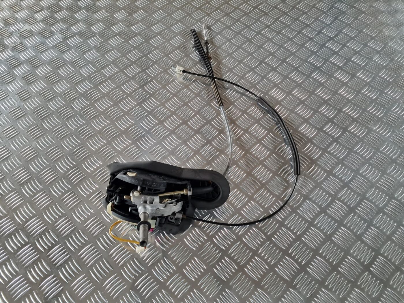 Ātrumu pārslēgšanas slēdzis priekš BMW 6 E63 645 2004 1 Ātrumu pārslēgšanas slēdzis priekš BMW 6 E63 645 2004