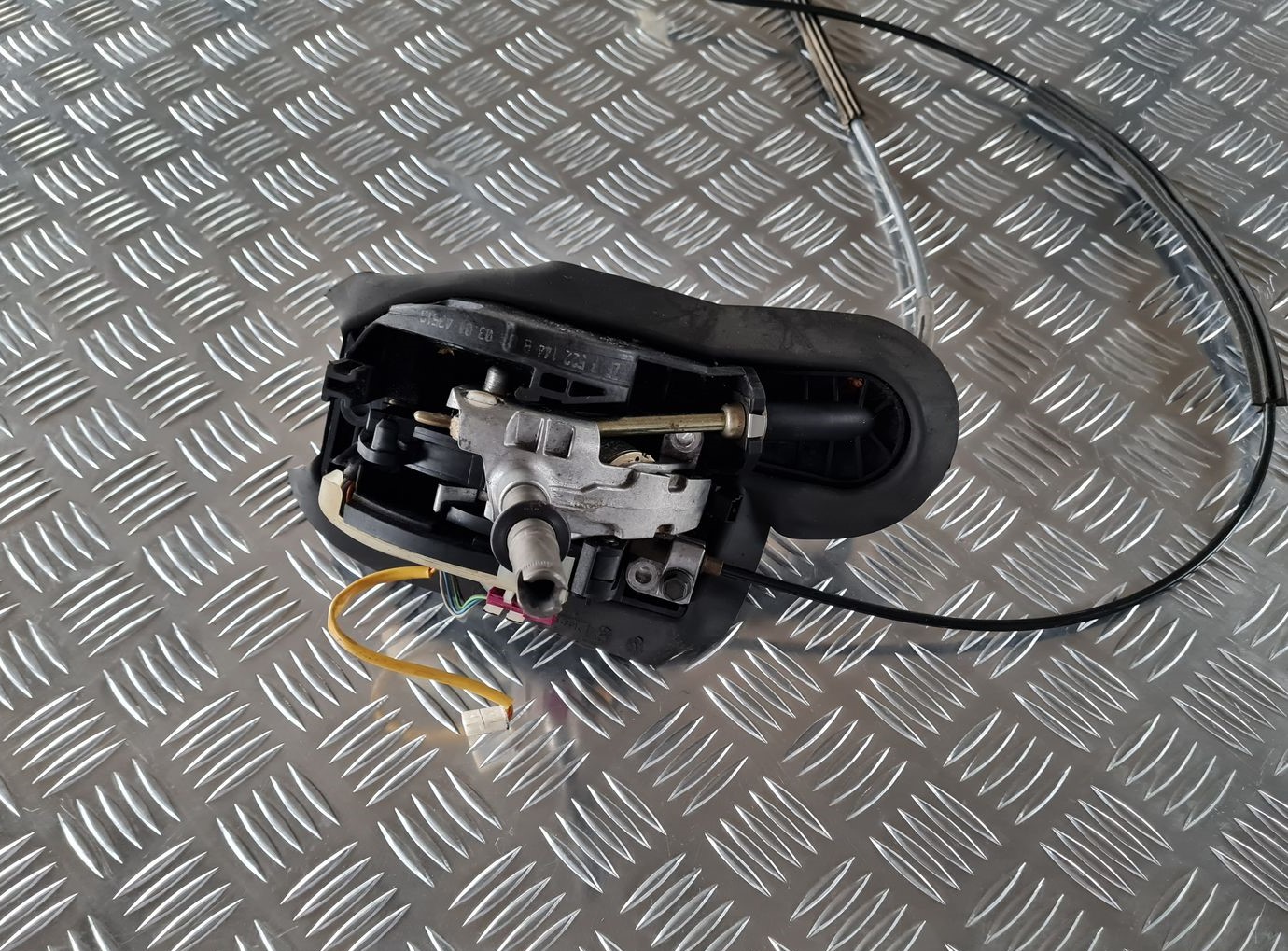 Ātrumu pārslēgšanas slēdzis priekš BMW 6 E63 645 2004 2 Ātrumu pārslēgšanas slēdzis priekš BMW 6 E63 645 2004