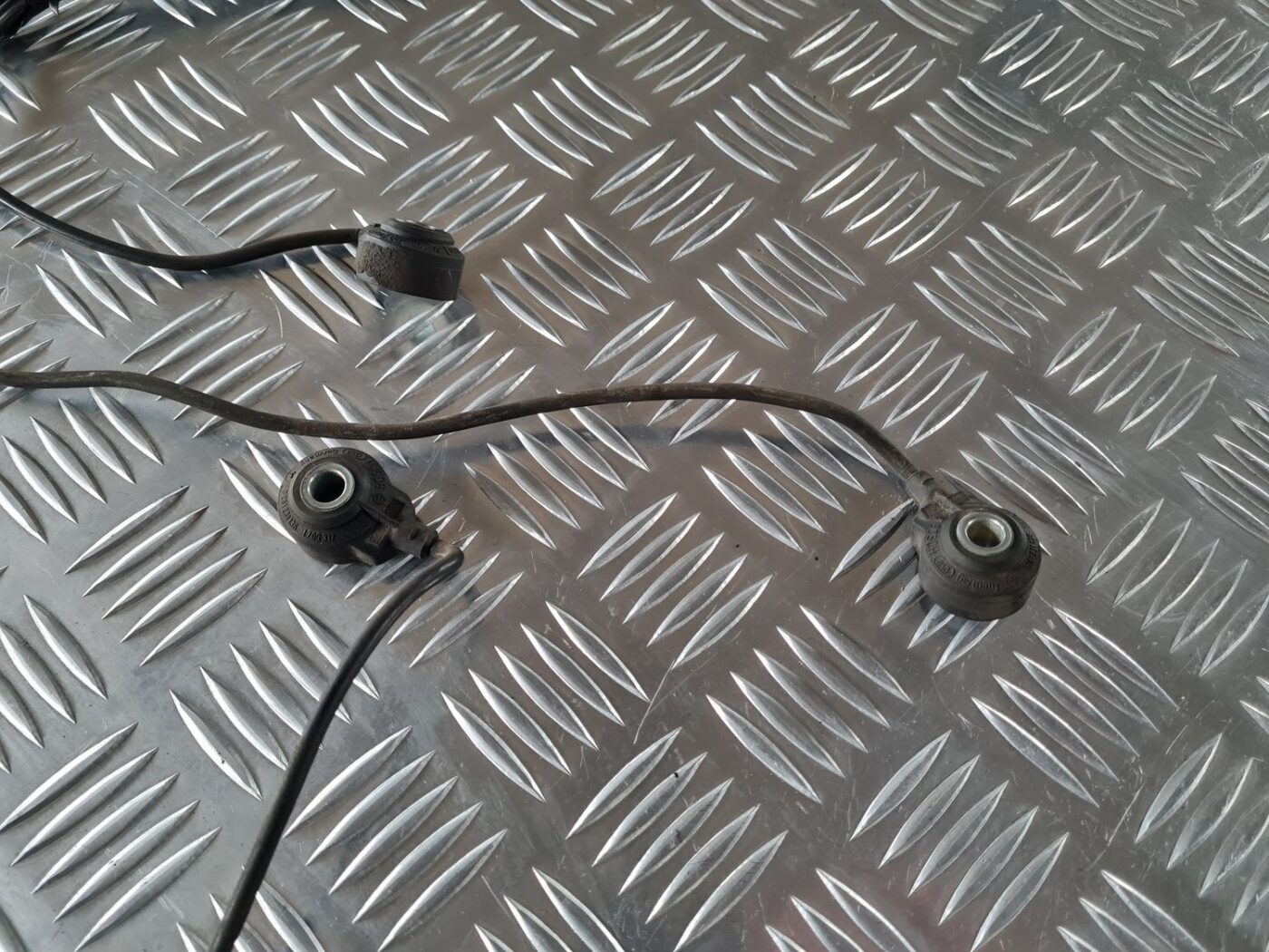 Detonācijas dēvējs priekš BMW 6 E63 645 2004 3 Detonācijas dēvējs priekš BMW 6 E63 645 2004