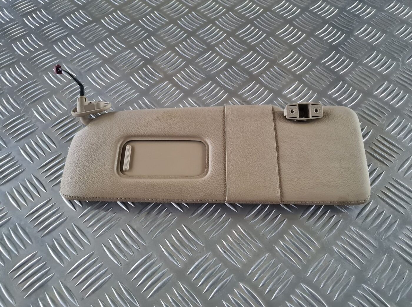 Saules aizsargs priekš BMW 6 E63 645 2004 1 Saules aizsargs priekš BMW 6 E63 645 2004