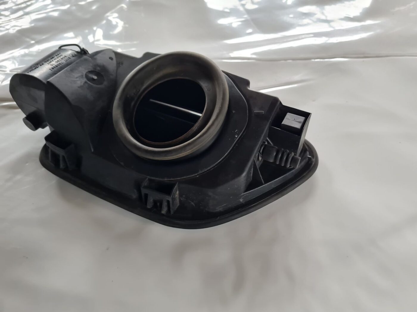 Degvielas tvertnes vāks priekš BMW 6 E63 645 2004