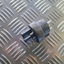 Degvielas tvertnes ventilācijas vārsts priekš VW GOLF 5 2004