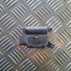 Apsildes sistēmas aktuators priekš VW GOLF 5 2004