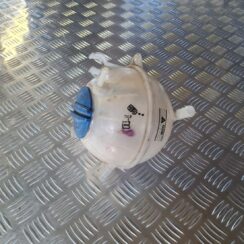 Dzesēšanas šķidruma tvertne priekš VW GOLF 5 2004