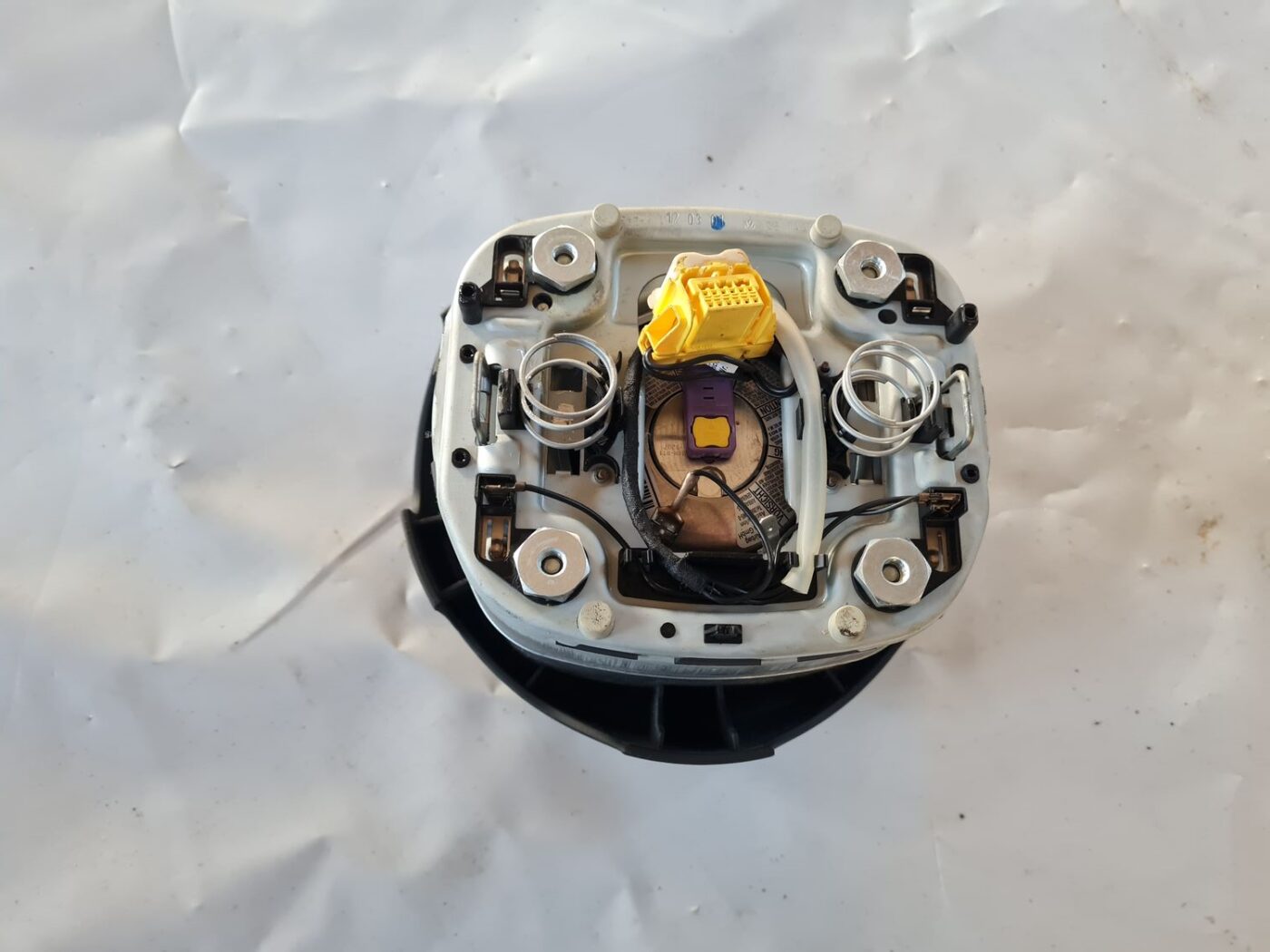 Stūres drošības spilvens priekš VW GOLF 5 2004