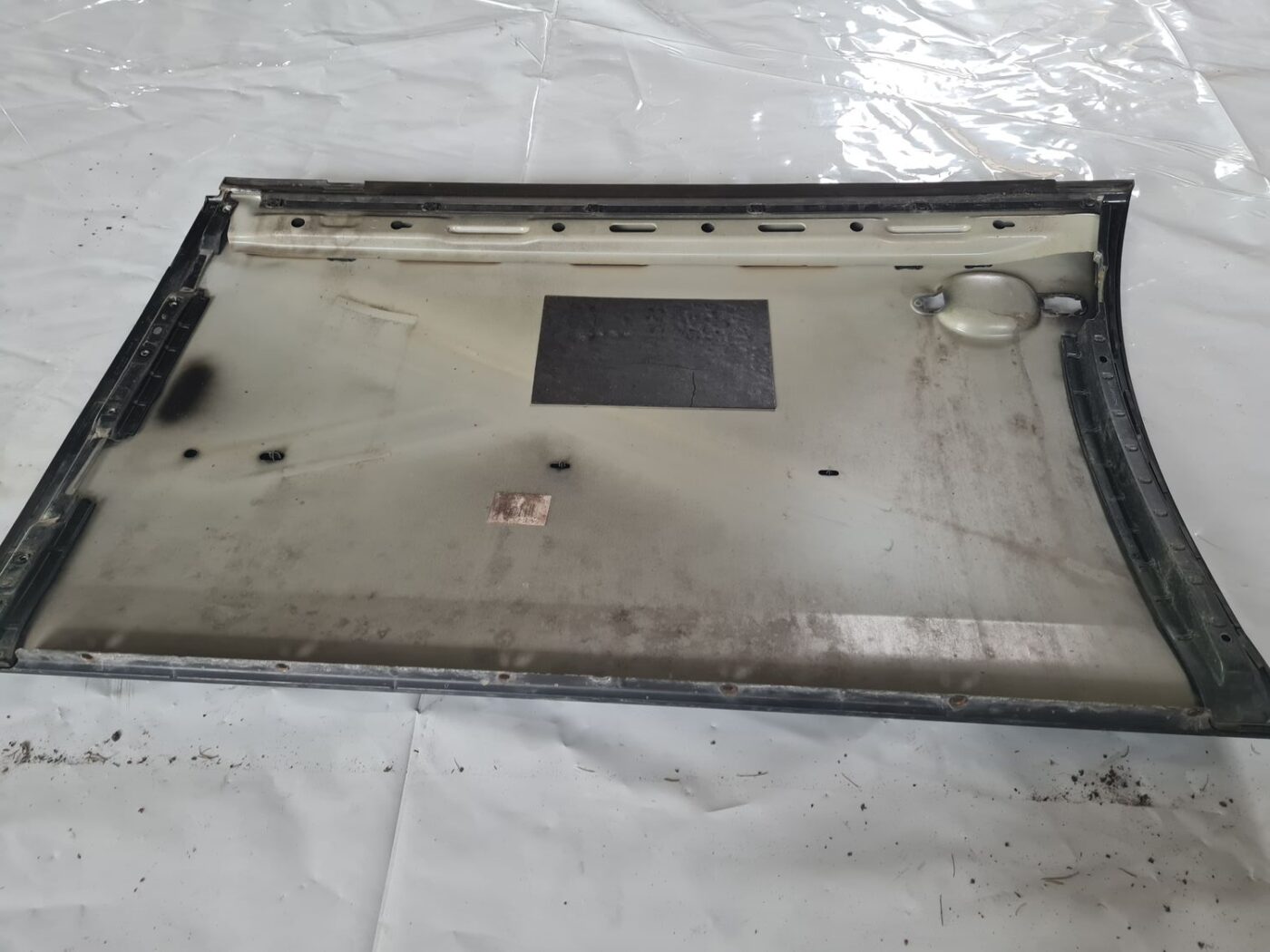 Priekšējās labās durvis priekš VW GOLF 5 2004