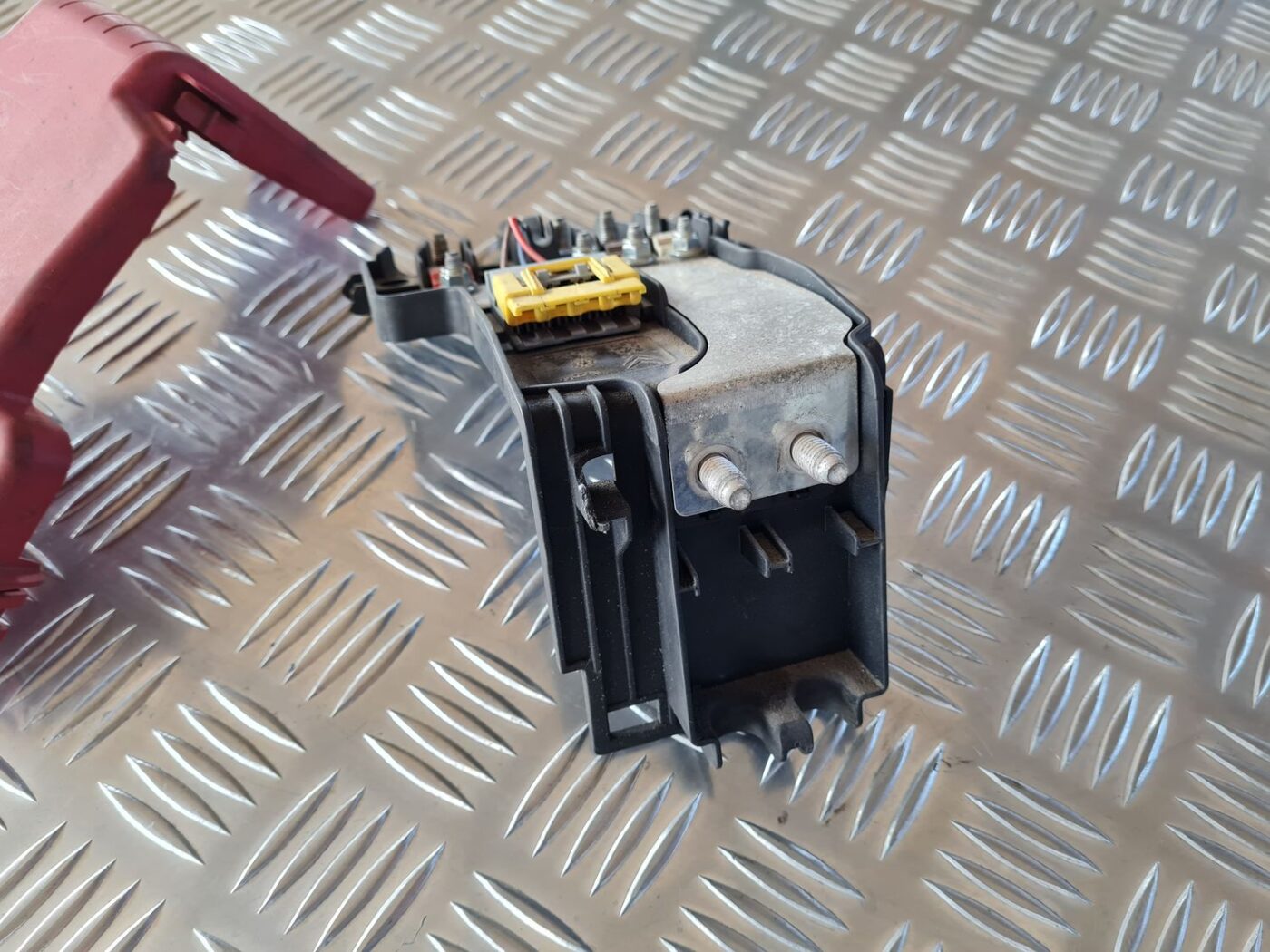 Akumulatora vadības bloks priekš CITROEN BERLINGO 2014 3 Akumulatora vadības bloks priekš CITROEN BERLINGO 2014