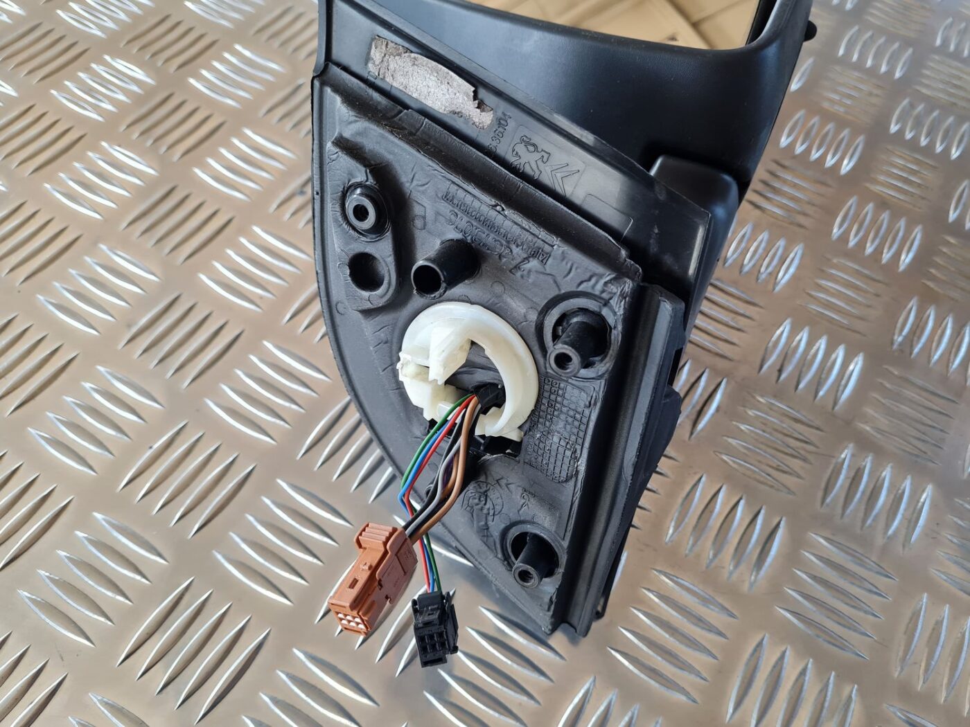 Ārējais spogulis, pa labi priekš CITROEN BERLINGO 2014