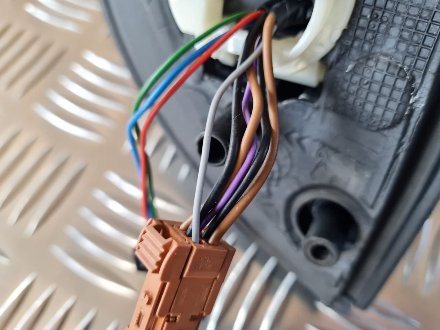 Ārējais spogulis, pa labi priekš CITROEN BERLINGO 2014