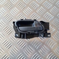 Salona durvju rokturis, priekšējais kreisais priekš CITROEN BERLINGO 2014