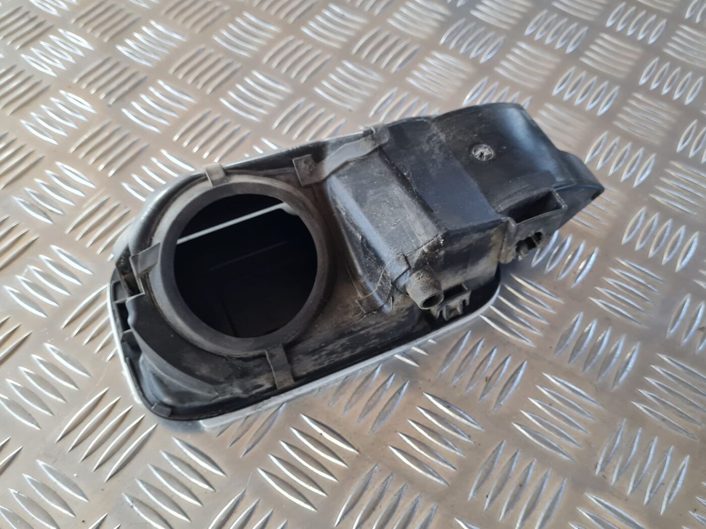 Degvielas tvertnes vāks priekš CITROEN BERLINGO 2014