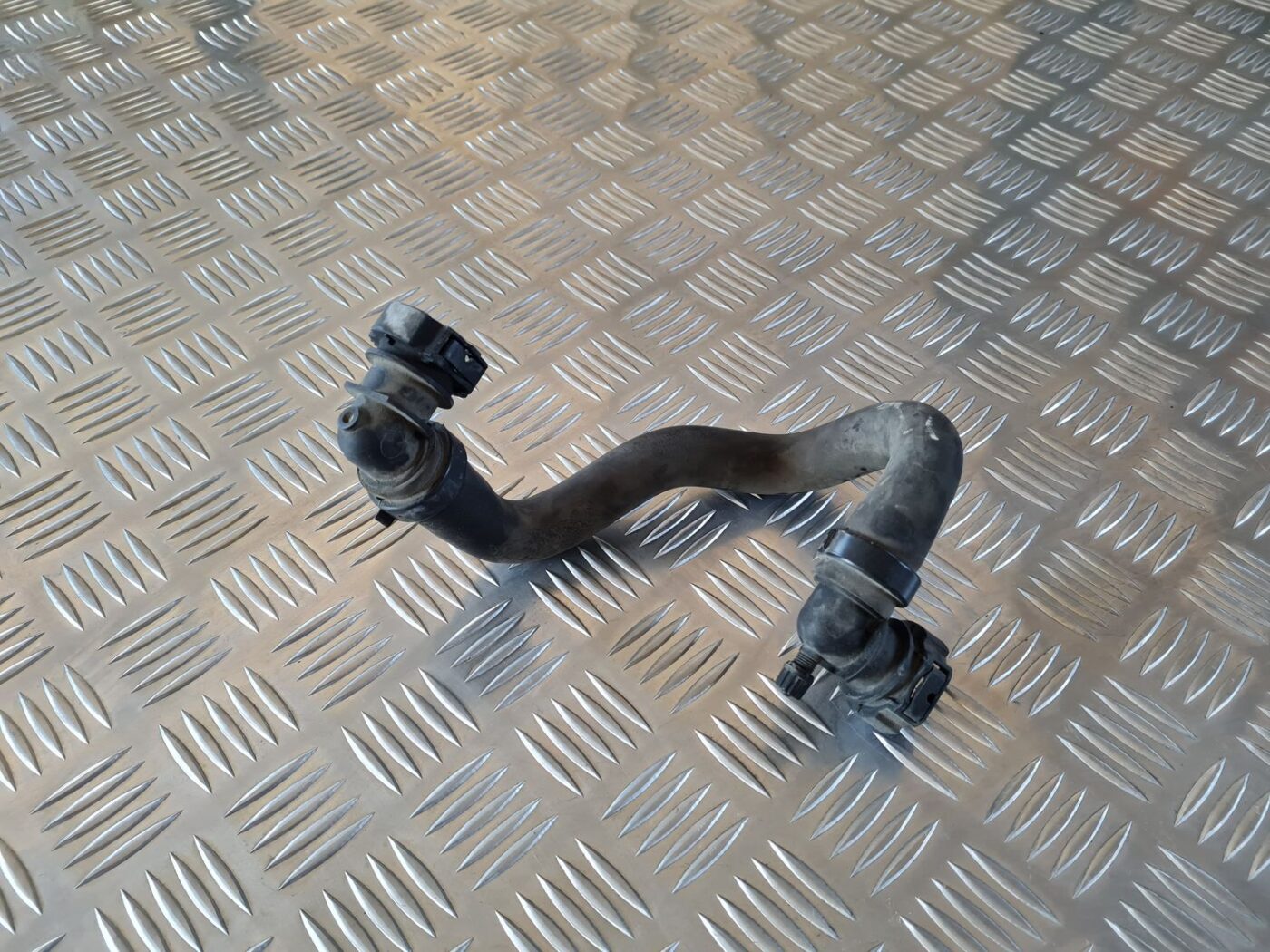 Dzesēšanas caurule priekš CITROEN BERLINGO 2014